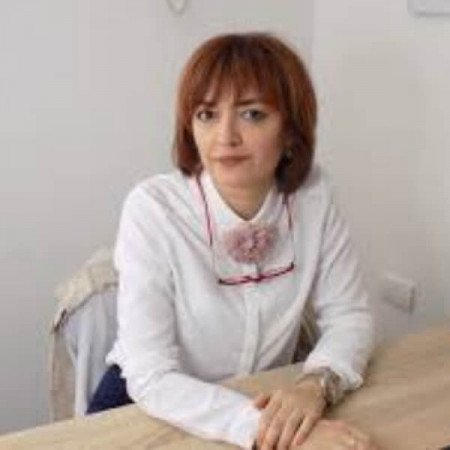 Prim. dr sci. med. Svetlana Marković Grubor, Specijalista dermatologije i venerologije