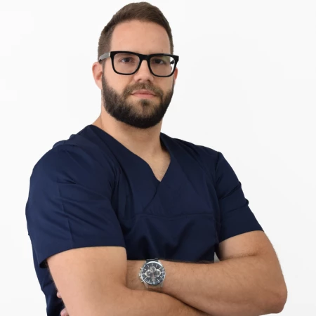 Dr Branko Dakić, Doktor medicine